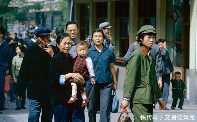  #真实#70年代中国真实老照片想不到40年前的人们是这样子生活