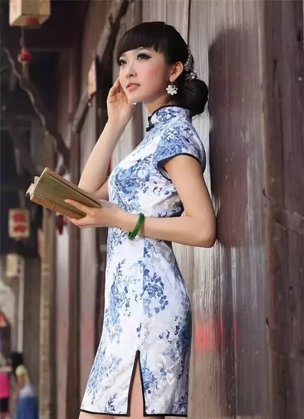 青花旗袍，极致的中国诱惑