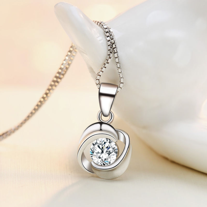 七夕将至想要讨女人喜欢，教你一招瞬间心花怒放，聪明男人早准备