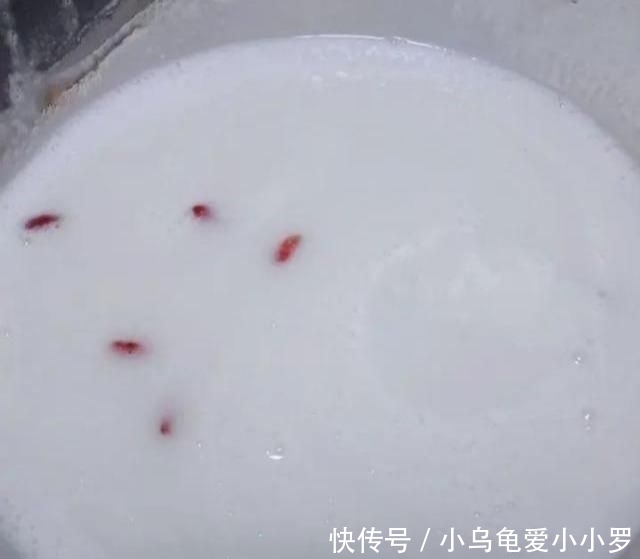  [最该]这东西，女人最该吃，淡化斑点，皮肤白皙，更有弹性