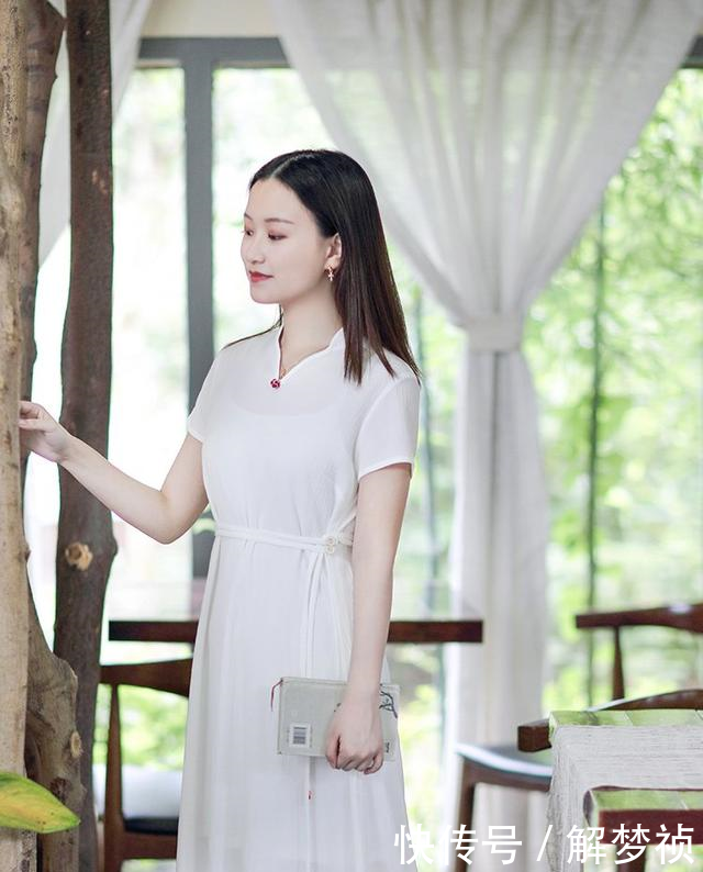 “颜值”颇高的中国风连衣裙,今夏穿出如诗画般的纯美气质!