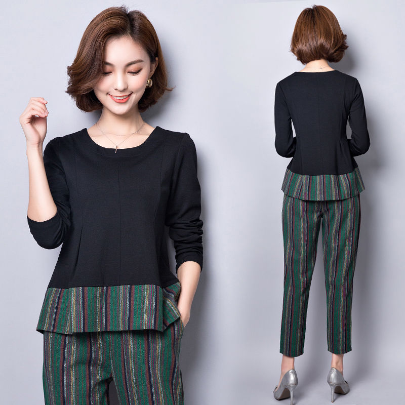 别再穿土的要命的打底衫!试试新出的“秋季套装”，洋气巨遮肉