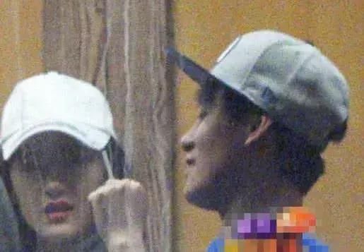 秦俊杰袁冰妍亲密照？工作人员辟谣：恶意抹黑，扭曲事实