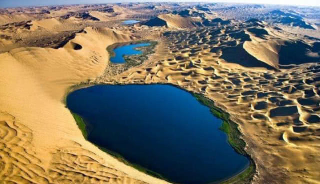 中国最大沙漠传来好消息发现一“底下宝库”,引来大批专家前往