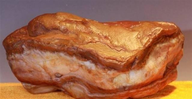  肉石@肉石原来这么值钱, 农民捡到三块, 赚了180万!