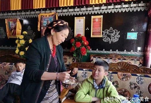 孩子带着父亲骑行去西藏，一共生存44天，衣食住行全是自己做主！