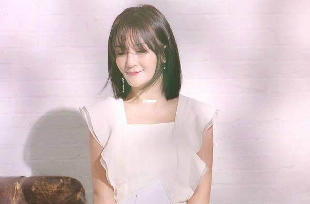 谢娜生娃之后,淑女感十足,网友:仙不过3秒!