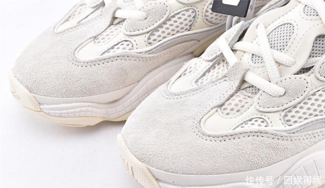  「双鞋」YEEZY500BONEWHITE骨白配色入手之后的测评，真的是惊喜满满