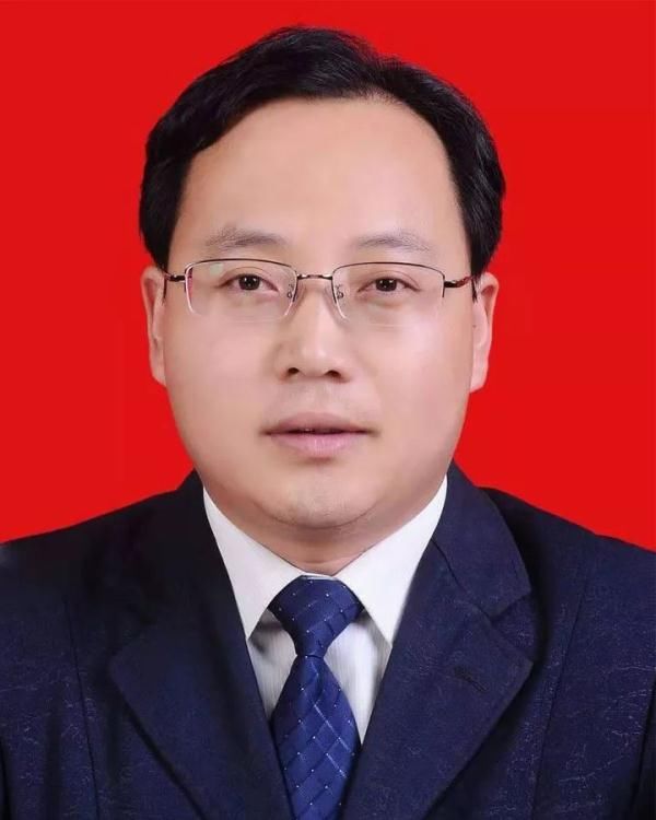 关于王隆等同志任前公示的公告