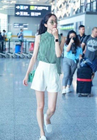 韩雪脚上穿着一双“海草鞋”,却出乎意外的美 网友:我也想买