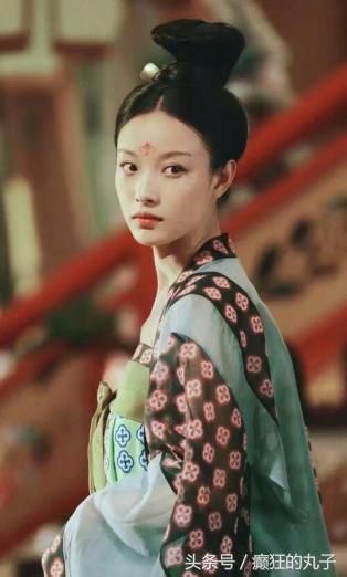 《天盛长歌》收视率场创芒果台历史新低，网友：倪妮造型更有看点