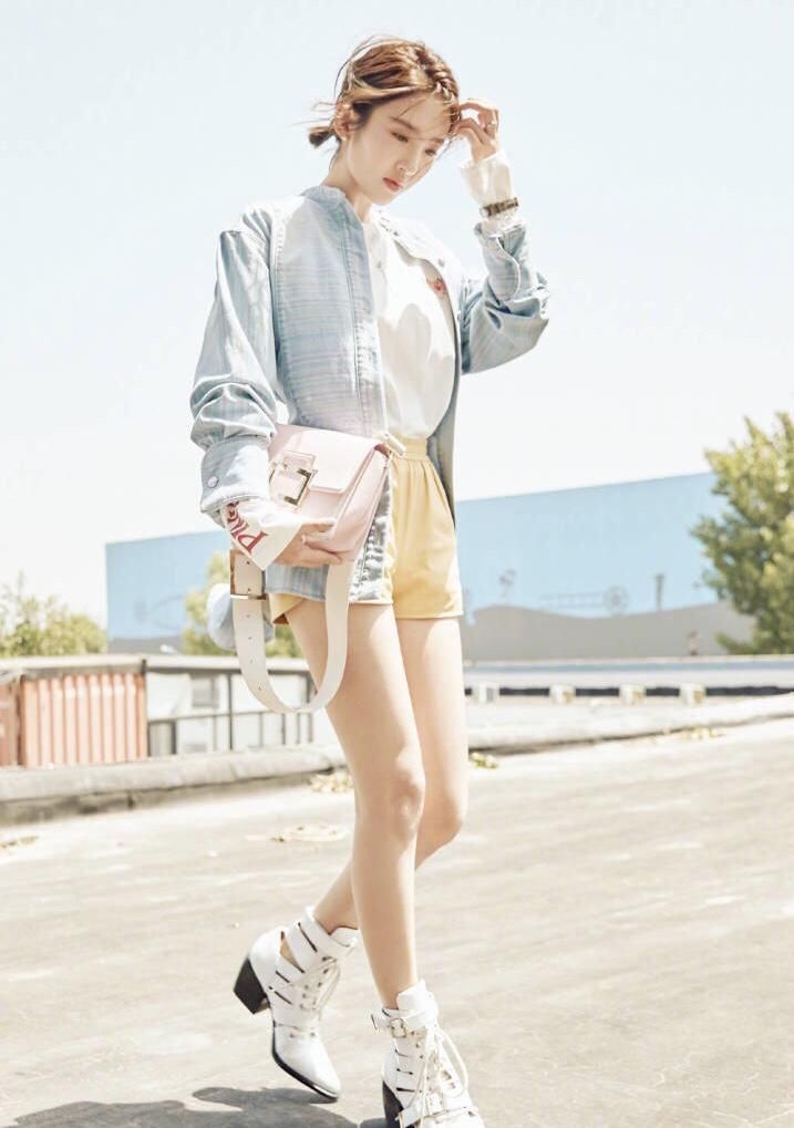 唐艺昕太会穿了，把马赛克穿身上大秀身材，网友:张若昀赚了