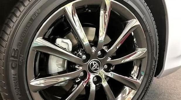  『尺寸』已经消失7年B级车，如今重返国内，配V6引擎后驱，有它不选3系