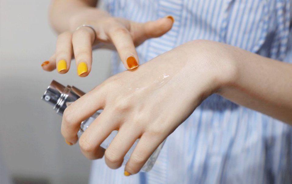 他和你男人一样只穿基本款，为啥他这么时髦?