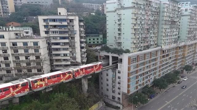 重庆这个8D城市又火了！因这座立交桥，其复杂程度让导航都瘫痪了