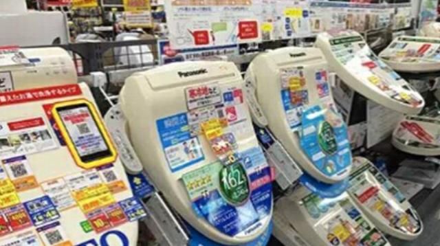 中国游客到日本旅游不再买马桶盖，而是这两样东西，网友：更尴尬
