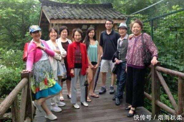 老外如何认出中国旅行团？美国人直言：看三点就可以了