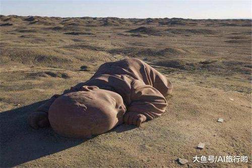 我国甘肃神秘的“沙漠巨婴”,是如何出现的,为什么会趴那么久?
