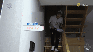 奔驰车莫名自燃起因奇葩 犯罪嫌疑人蚊子称 本蚊是无辜的 云和人