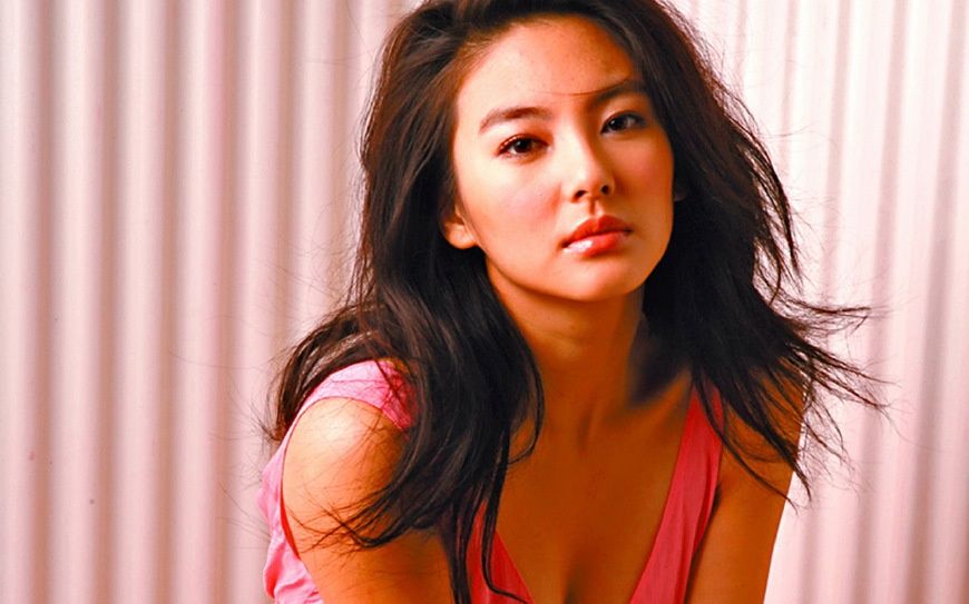 揭张雨绮离婚内幕,老公是个假大空,欠巨额赌债,房子飞机只能租