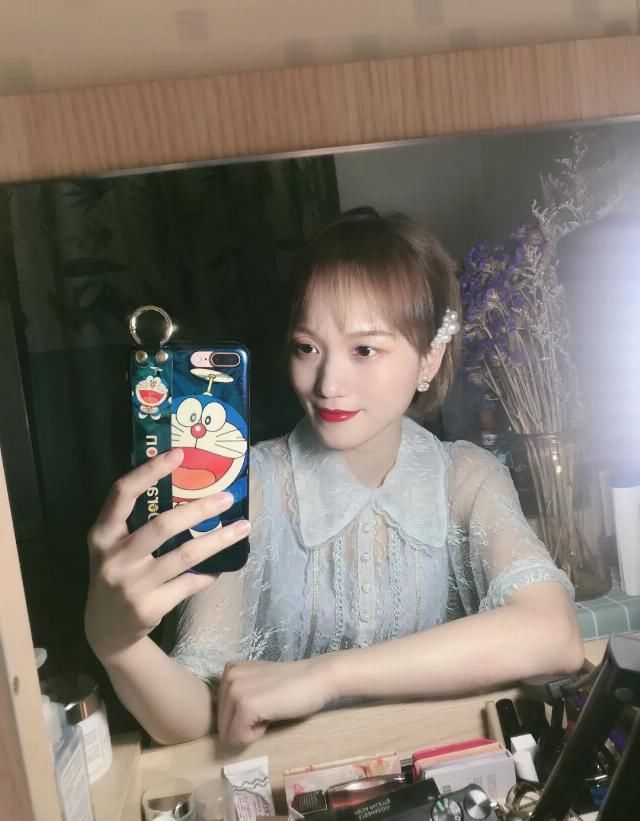  【情敌】长脸、男相却仍然甜美娇憨，她曾是全球女性的情敌...