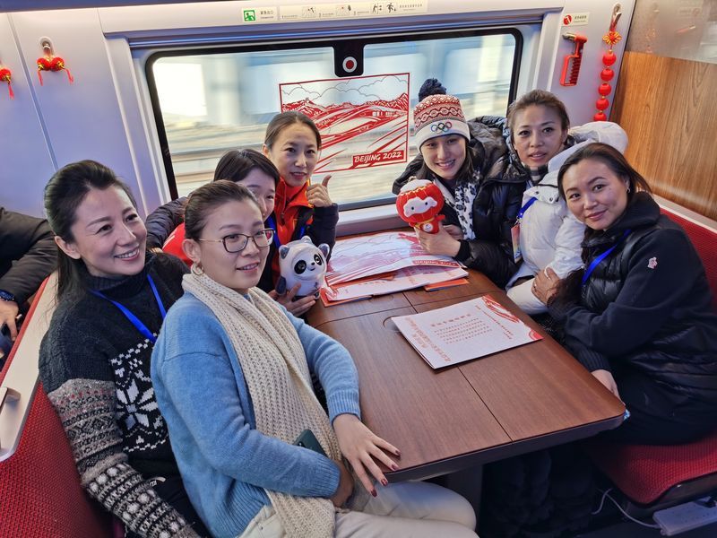  「提前」剧透！提前感受智能京张高铁体验列车