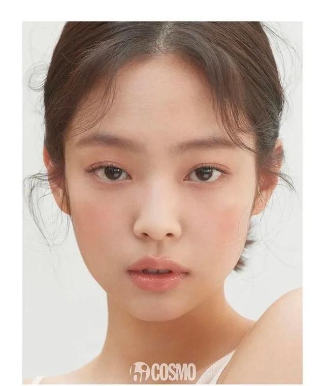  「安排」彩妆迷｜Jennie的仿妆终于安排上了！超大惊喜