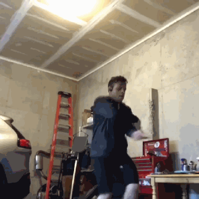 240斤胖小伙坚持减肥，每天跳绳加控制饮食，用1年半甩掉小肚腩