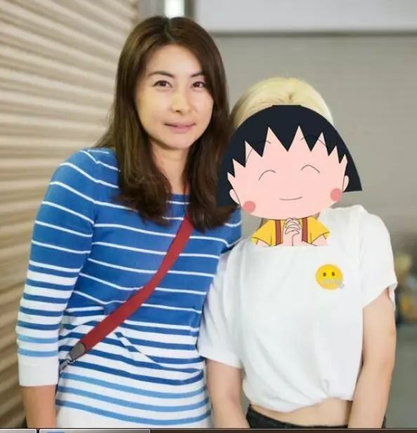 『偶遇』郭晶晶逛平价食阁被偶遇,素颜合影没架子,被赞最接地气豪门阔太