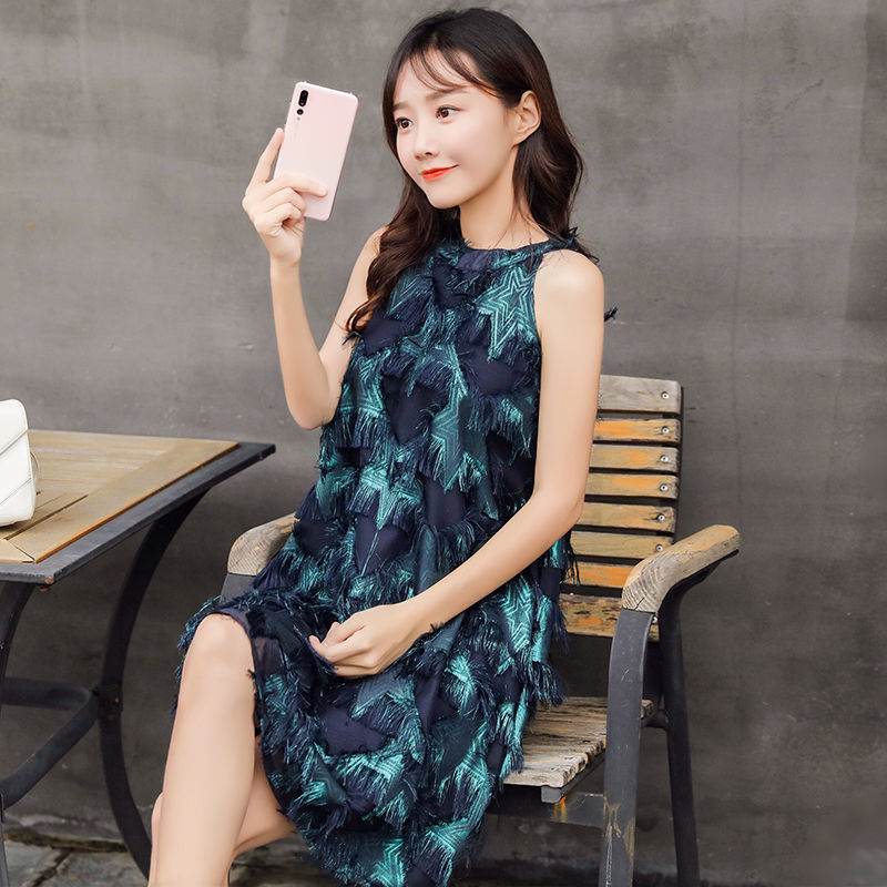 掀衣喂奶有点尴?有了“隐形”哺乳衣，优雅喂奶不走光，告别尴尬