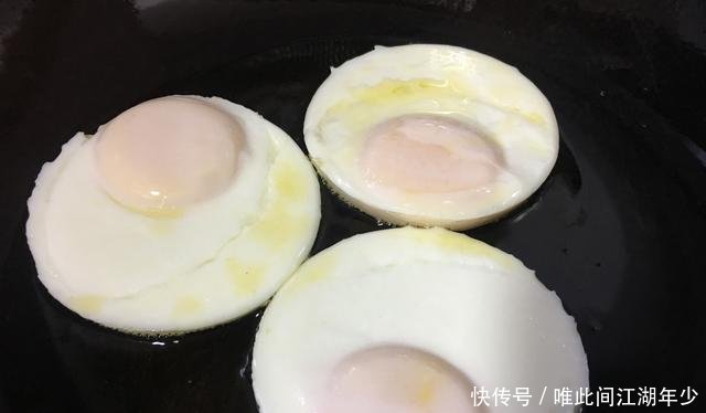  『光盘』最近这个鸡蛋的做法超级火，味道浓郁，上桌准光盘，家人都喜欢