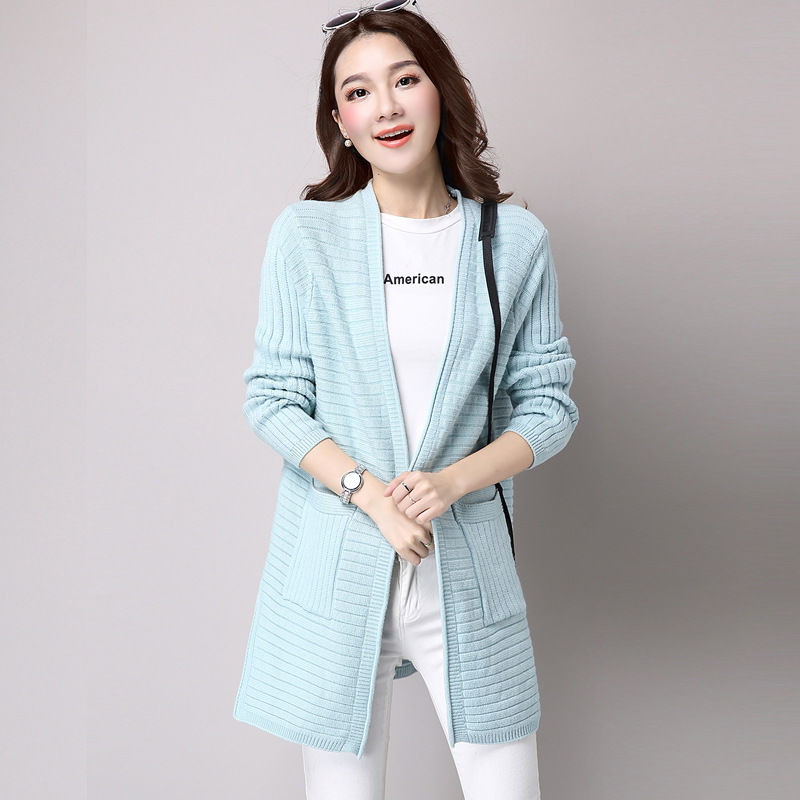 立秋之后出门别穿裙子，40岁女人这么穿，不显老，人见人夸好看