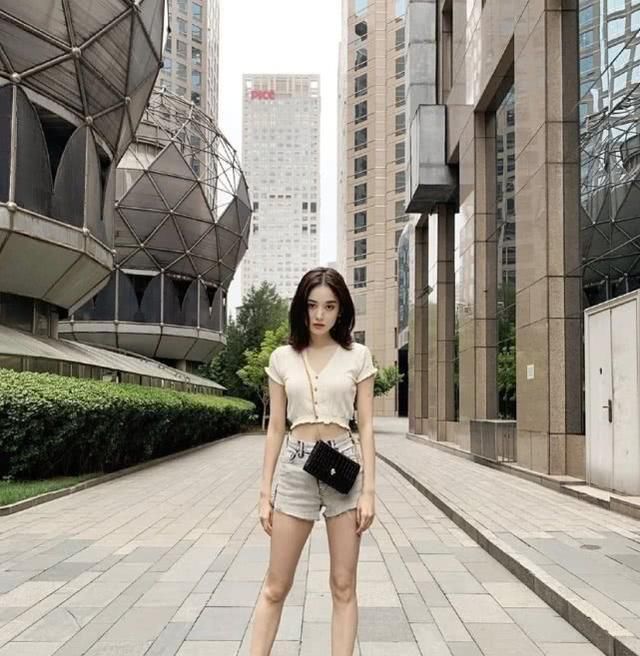 『特别』娜扎花仙子长裙亮了,网友:爱了,爱了!