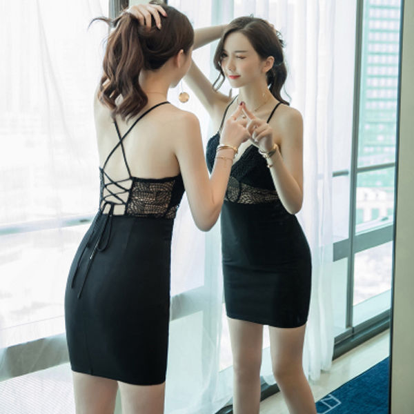 哇!现在的小姐姐真的胆大，前凸后翘，不过的确风情迷人又撩人