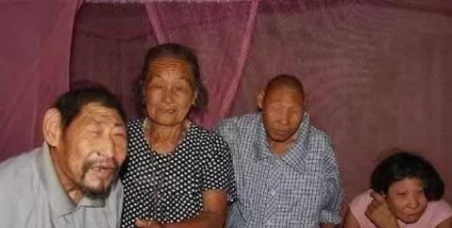  [现实]为什么每个村子都有一傻子？这四点原因很现实，他们被称