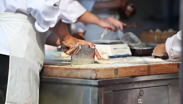 比成都安逸，比苏杭秀美，倦了就去小住几天