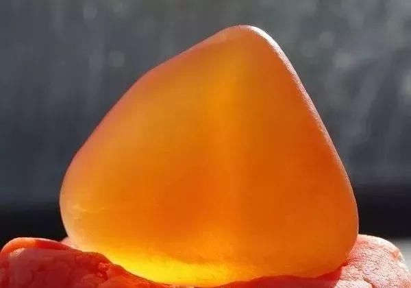 新疆人捡石头的最美季节又到了，教你在16个不同的地方捡石头！有