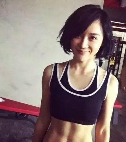 几百万养出白眼狼!袁姗姗被害半年没戏拍,陈乔恩王俊凯被坑惨了