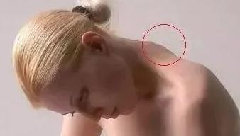 王菲和袁泉气质出众的秘诀：花几十万整容不如先解决这些？！