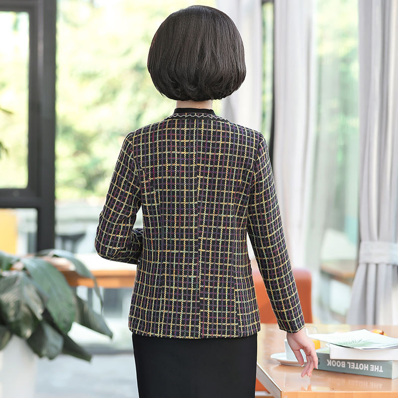 60后这种衣服现在要记得穿，款式精致超好看，让你穿出年轻态