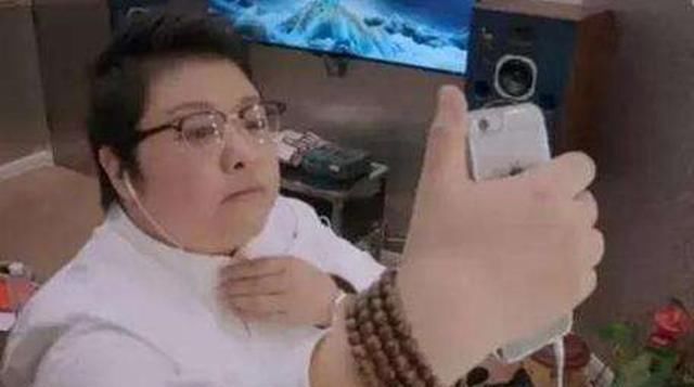 手串@炫耀手串用什么样的姿势，才能够达到最佳效果？