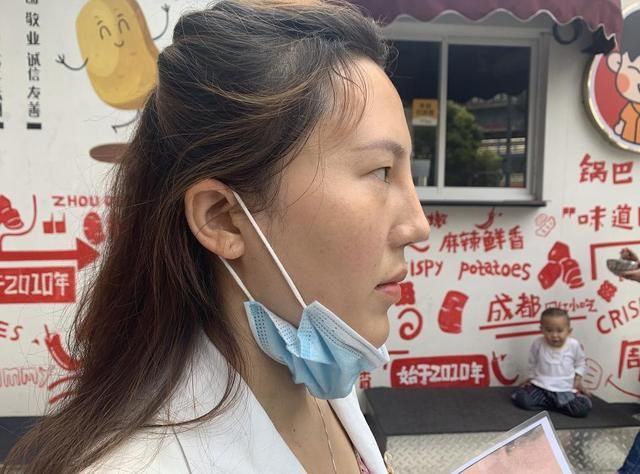 [隆鼻手术]俩女子隆鼻一个呼吸不畅一个假体顶出来！美容医院：类似的挺多…