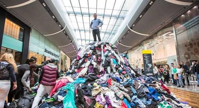  【设计】他们把“垃圾”穿在身上，却赢得了时尚圈的头号青睐