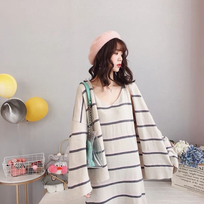 被秋天的老婆惊艳到了!身着衬衫衫，不减肥都显瘦，美出新高度