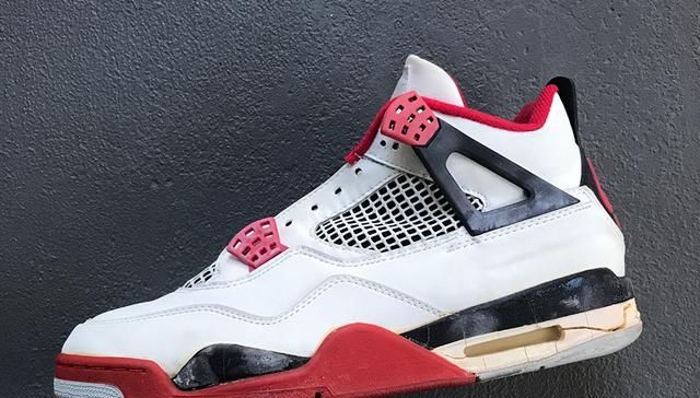  Air@Air Jordan 4'Fire Red'将于黑色星期五重返