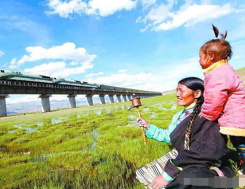  【公里】中国最长的火车线路，开4980公里只停11个站，53小时才