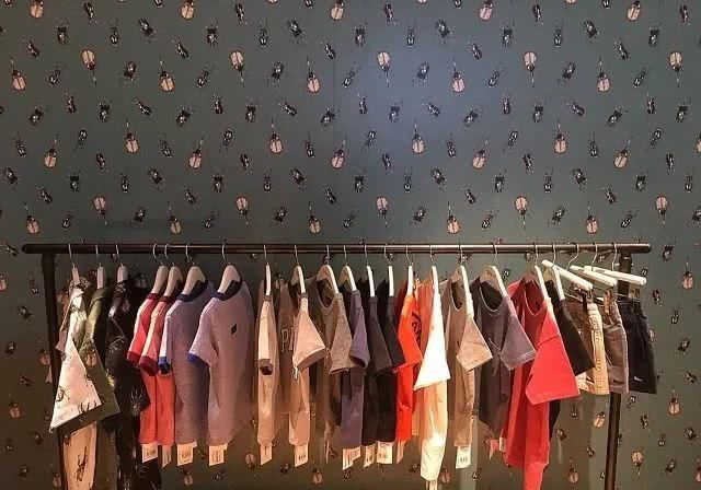  『潮牌』除了卖衣服都在做些啥？你不会还觉得它是“潮牌”吧？