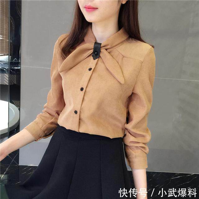 女人再笨也别穿打底裤 试试上衣+半身裙套装