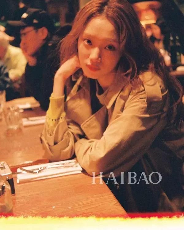 什么｜迷倒南柱赫，和权志龙同公司，奔三的她越来越火了？