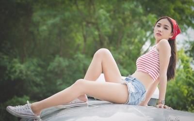 天天喊着减肥，却在该吃饭的时候说着吃完这顿再说！